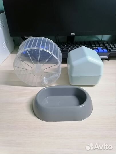 Новый домик и колесо для джунгарского хомяка