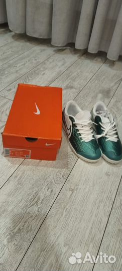 Футзалки nike