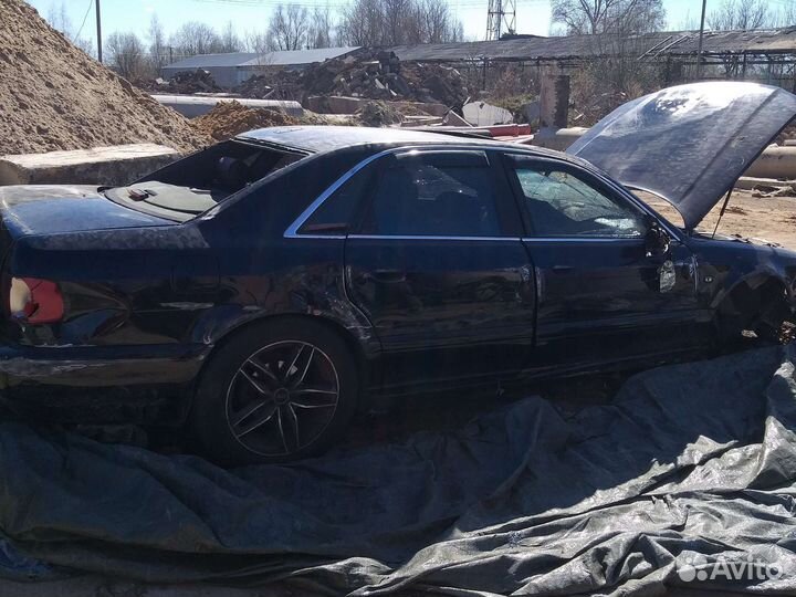 Audi a8 2000г разбор
