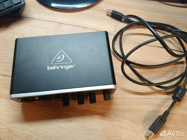Behringer u phoria umc202hd