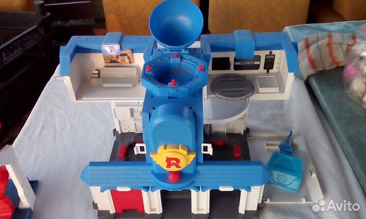 Космическая станция R