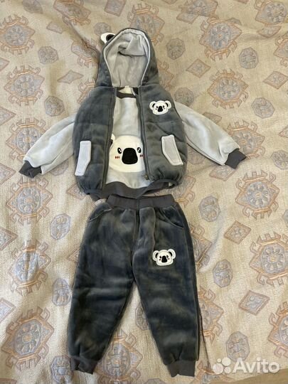 Костюм тройка