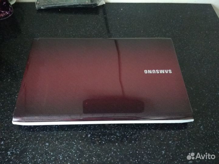 Большой samsung R730