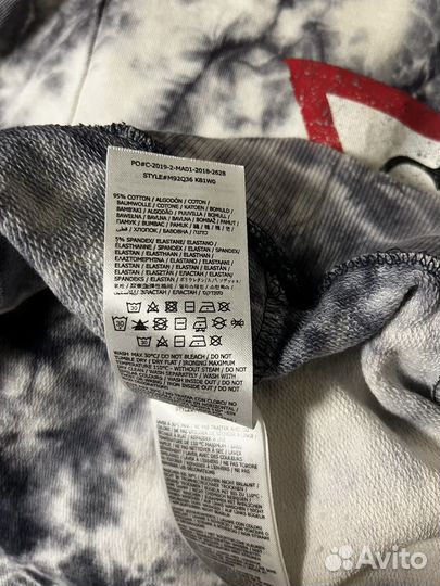 Свитшот guess