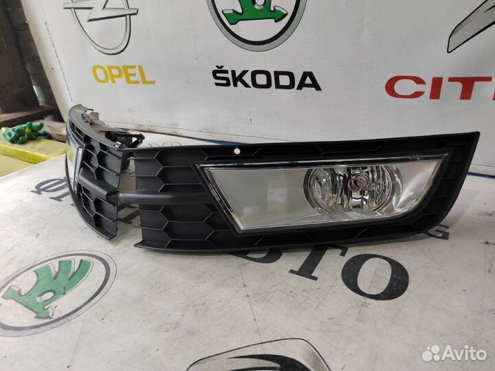 Комплект туманок с рамками Skoda Octavia A7 13-17