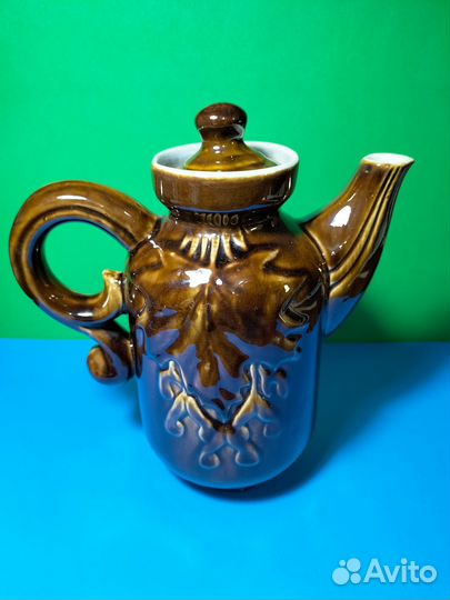 Кувшин глиняный в виде чайника. Керамика