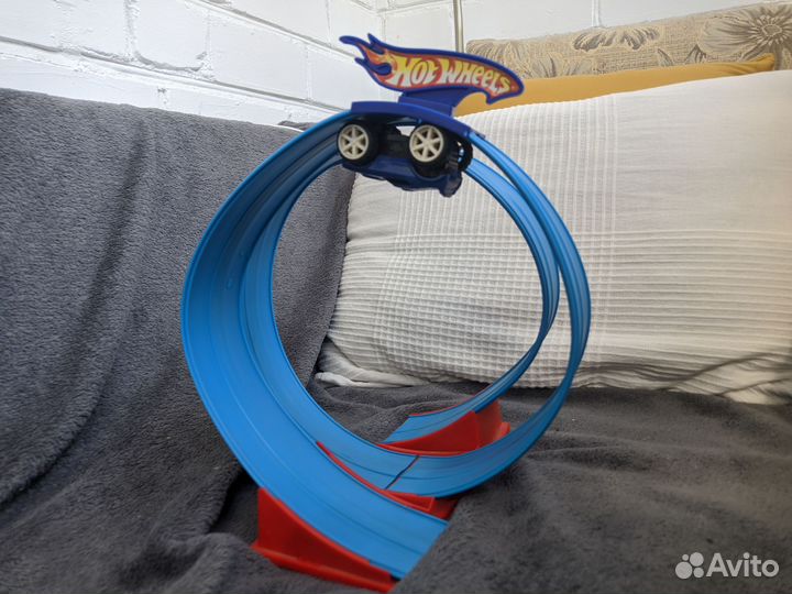 Hot wheels трек