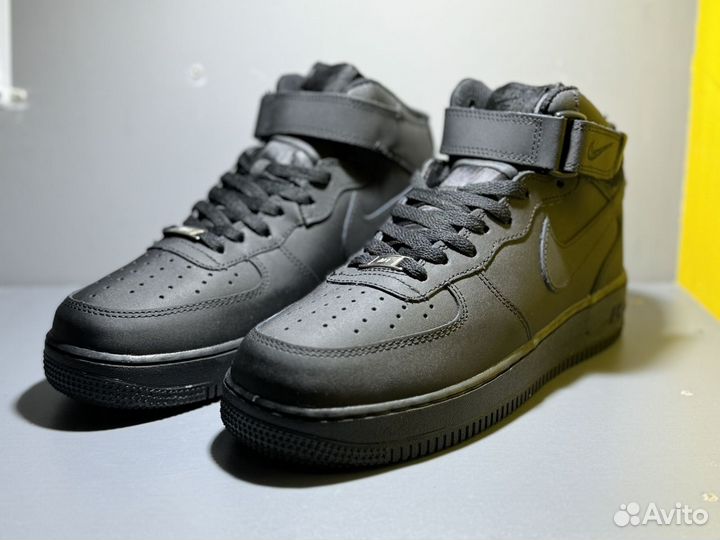 Зимние кроссовки Nike Air Force 1 Mid '07 LX