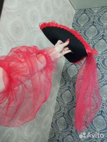 Шляпа пиратки+нарукавники