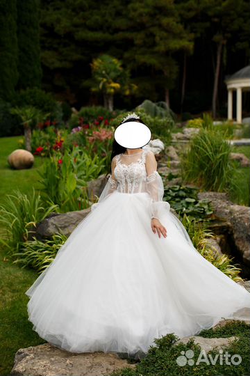 Свадебное платье