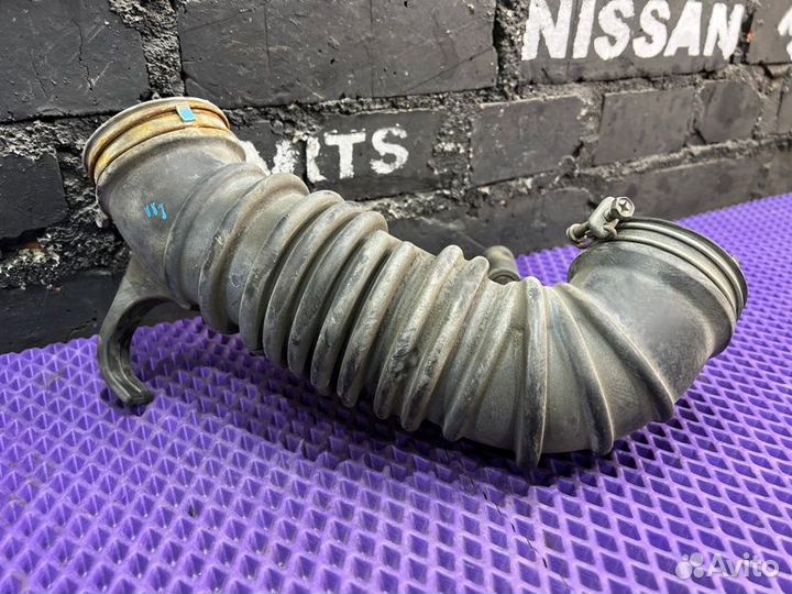 Патрубок воздушного фильтра Mitsubishi Outlander