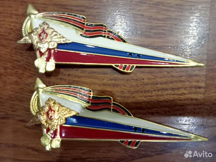 Знак Гвардия РФ. Уголок - околыш на берет