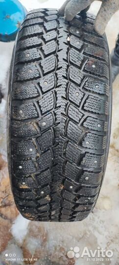 Kumho I'Zen Wis KW19 205/65 R15