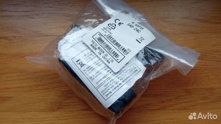 Зарядное для рации Yaesu VX-6R, VX-7R, FT-60 и др