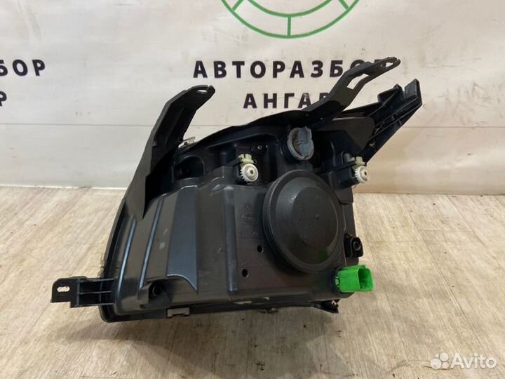 Фара передняя правая Ford Fusion CBK 1.4 (fxja)