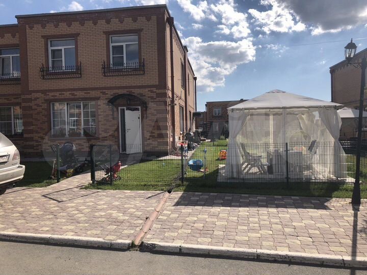 Коттедж 98,7 м² на участке 3 сот.