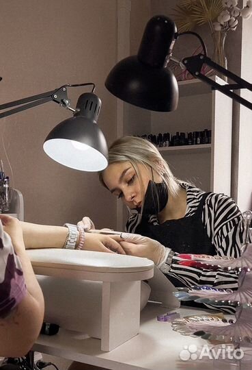 Маникюр с покрытием гель лак