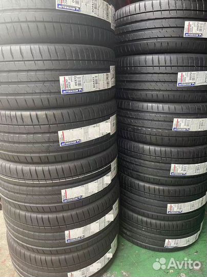 Michelin Pilot Sport 4 S 295/30 R20 и 265/35 R20