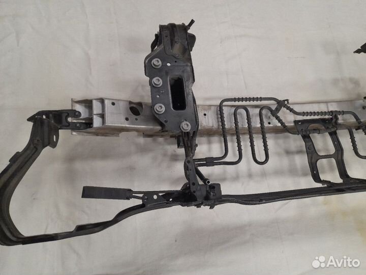 Телевизор Mercedes W203