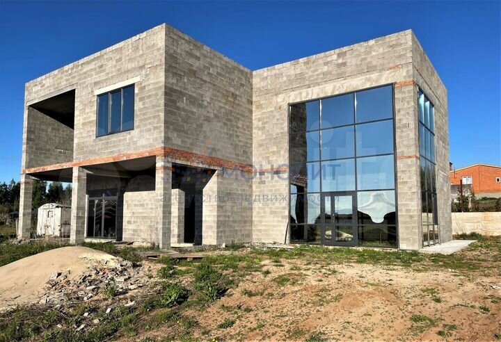 Дом 337 м² на участке 15 сот.