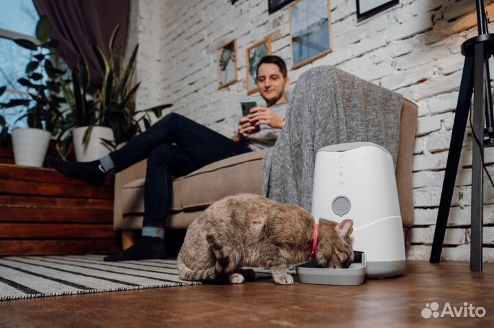 Умная автоматическая кормушка Wi-Fi кошек/собак