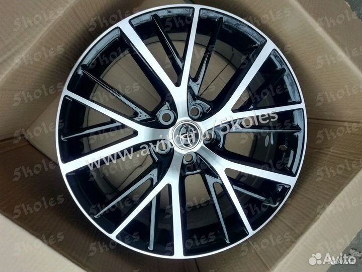 Новый комплект дисков на Toyota LC 200 R20