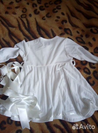 Белое платье