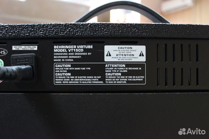 Гитарный комбоусилитель