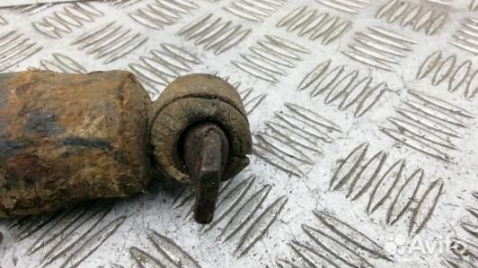 Амортизатор передний jeep grand cherokee WJ (97G12