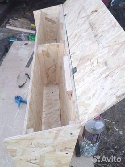 Бункерная кормушка для кур, бройлеров и др птицы