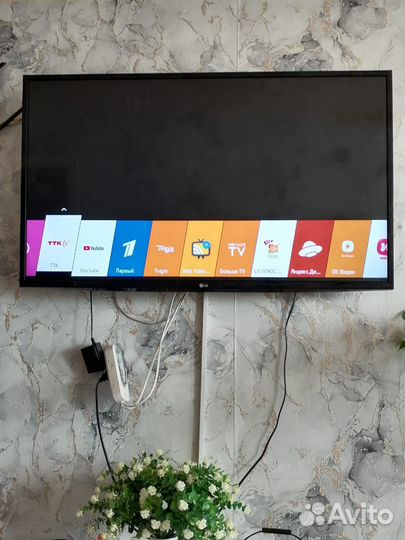 Телевизор LG smart tv 43
