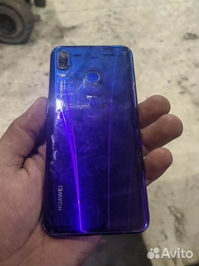 HUAWEI Nova 3, 4/128 ГБ