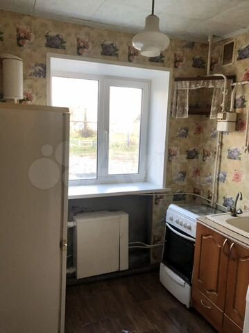2-к. квартира, 42 м², 1/2 эт.