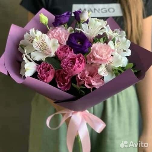 Букет цветов розы, лизиантус подарки на день рожде