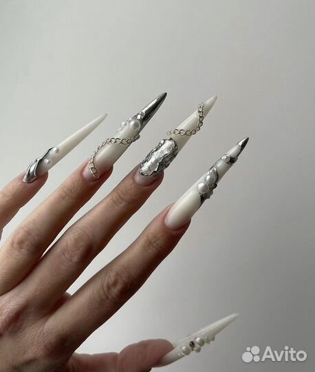 Маникюр, наращивание ногтей