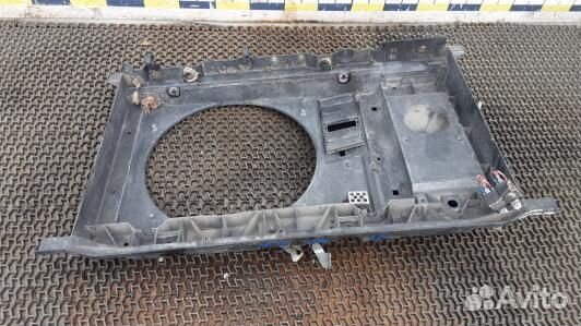 Передняя панель крепления облицовки (телевизор) pe