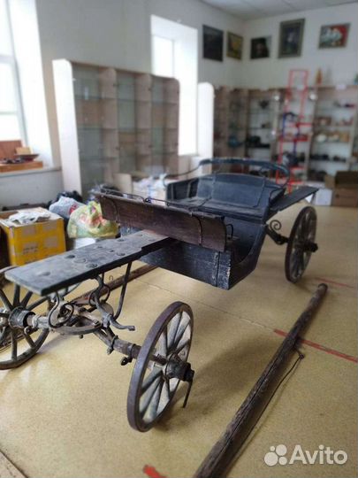 Старинная бричка линейка