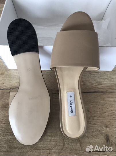 Шлепанцы женские