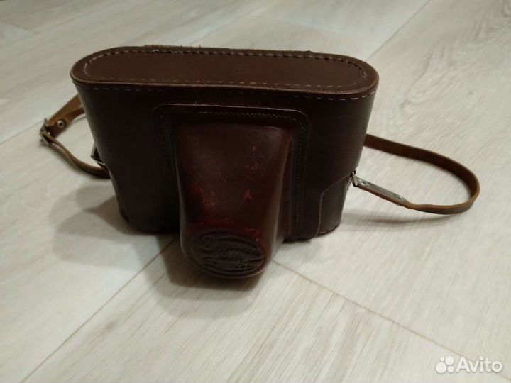 Плёночный фотоаппарат 