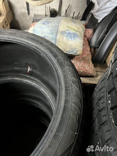 Toyo Open Country A/T 295/35 R21