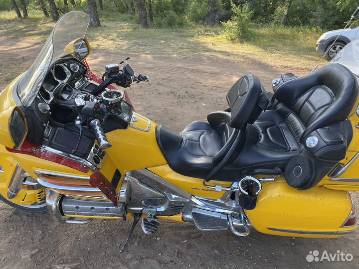 Хонда голда