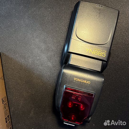 Фотовспышка Yongnuo YN685 для Nikon