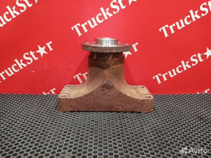 Кронштейн вискомуфты 2023г Foton Auman