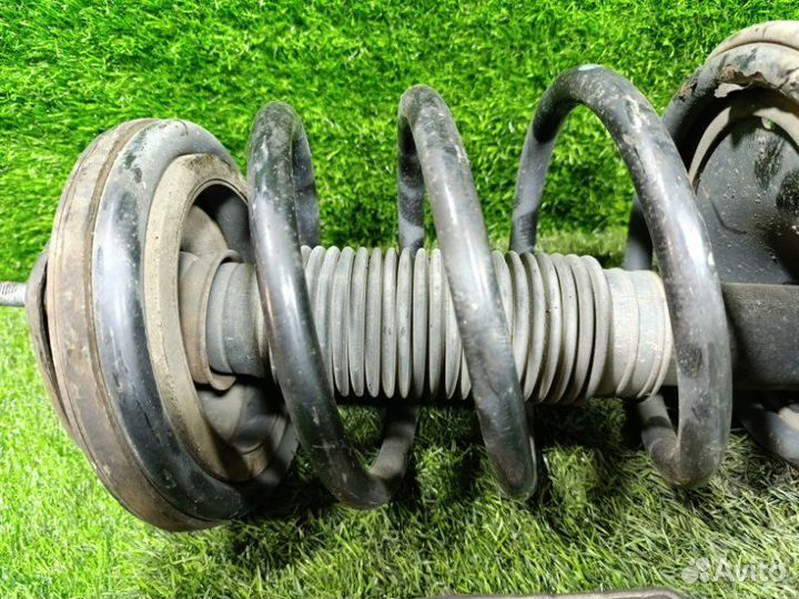 Стойка передняя правая Hyundai Santa Fe CM D4EA