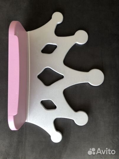 Полочки для комнаты принцессы. Цена за две