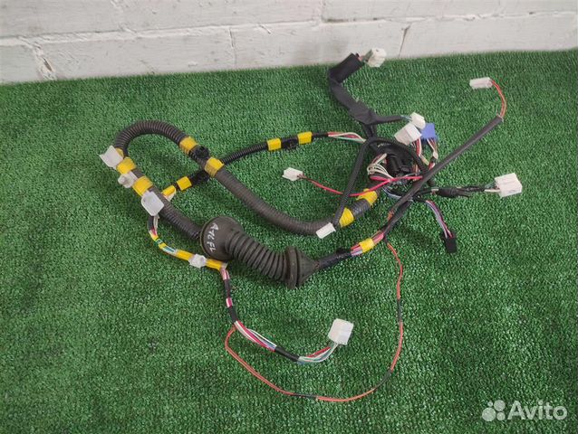 Проводка двери передней левой Lexus RX300 (MCU35)