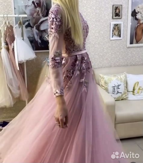 Вечернее платье