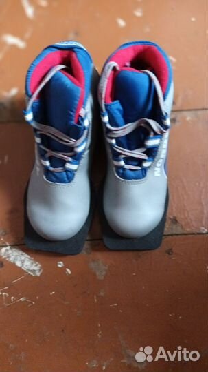 Лыжные ботинки