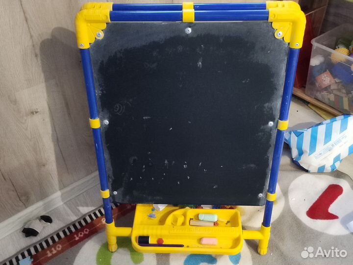 Мольберт растущий