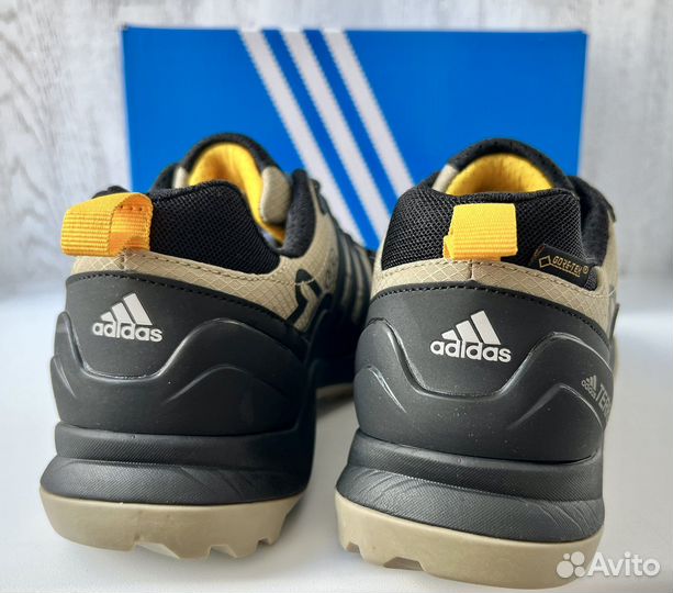 Кроссовки Adidas Terrex Swift хакки